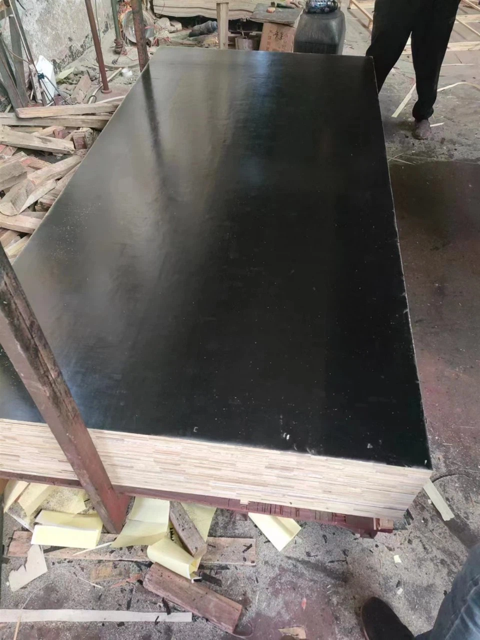 18mm Black Film Faced Plywood For Construction